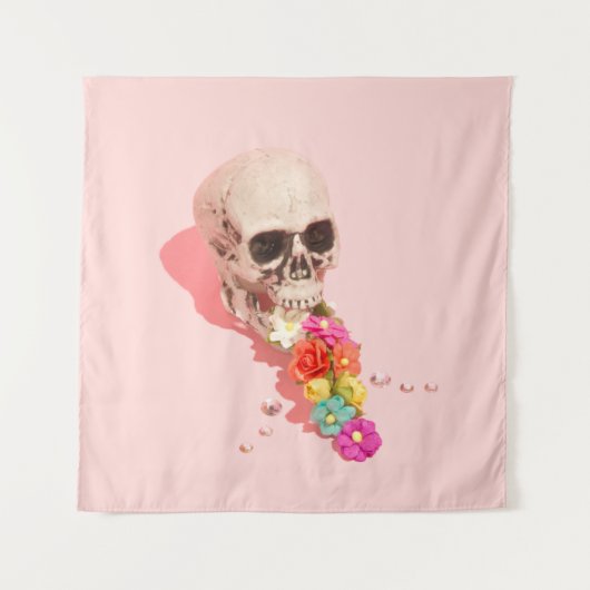 WHITE SKULL CENTERPIECE WANDKLEED (Voorkant)