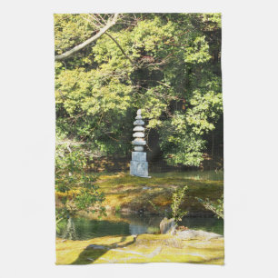 White Snake Pagoda / Hakuja No Tsuka Theedoek