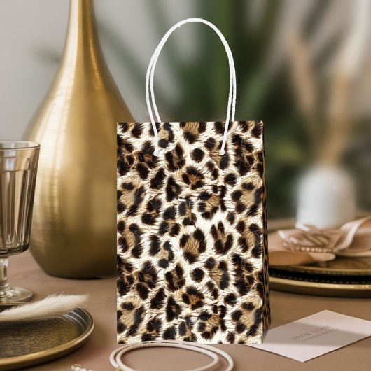 White Snow Leopard Print Safari Party ID1157 Medium Cadeauzakje