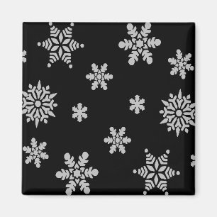 White Snowflake met Black Background Fridge Magneet