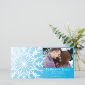 White Snowflake on Blauwgroen Blue Winter Wedding Save The Date (Staand voorkant)
