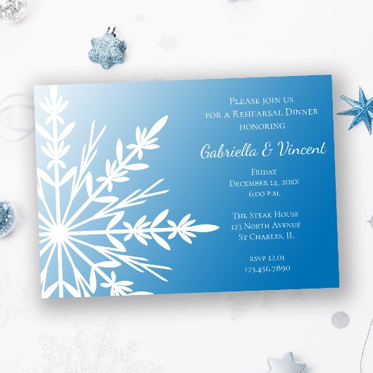 White Snowflake on Blue Winter Rehearsal Dinner Kaart
