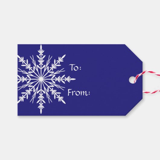 White Snowflake op Blue Kerstfeestdag Cadeaulabel (Voorkant (Horizontaal))