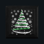 White Snowflake Silver Green Ribbon-kerstboom Cadeaudoosje<br><div class="desc">White Snowflake Silver Green Ribbon kerstboomvakantie met thema design</div>