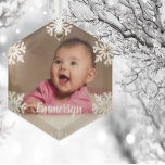 White Snowflakes Baby Foto Glas Ornament<br><div class="desc">Mooie kerstversiering: voeg een foto van je baby,  jongen of meisje toe,  hun naam en het jaar. Witte sneeuwvlokken zijn op je foto gedrukt om het een prachtig wintergevoel te geven. Het malplaatje van de foto via Pixabay vergunning gegeven onder CC0 en moet met uw eigen foto worden vervangen</div>