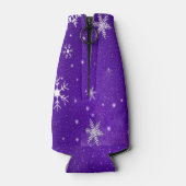 White Snowflakes Blue Background Bottle Cooler (Achterkant)