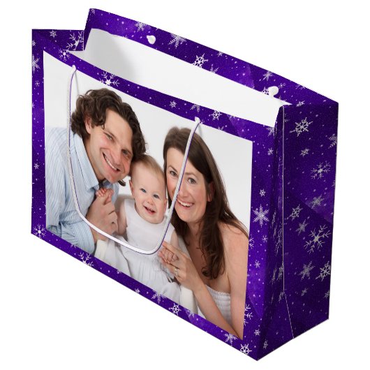 White Snowflakes Blue-Paars Backgd Large Gift Bag Cadeautasje (Voorkant Gekanteld)