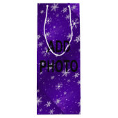 White Snowflakes Blue-Paars Backgrd Wine Gift Bag Wijn Cadeautas (Achterkant)
