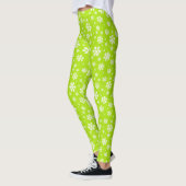 White Snowflakes on Green Winter Pattern Leggings (Links)