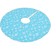 White Snowflakes on Light Blue Winter Pattern Kerstboom Rok (Gekanteld)