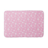 White Snowflakes on Light Pink Winter Pattern Badmat (Voorkant)