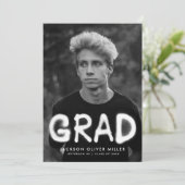 White Spray Paint Typography Photo Afstuderen Aankondiging (Staand voorkant)