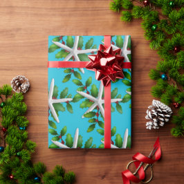 White Starfish in Holly Kerstmis Aqua Cadeaupapier