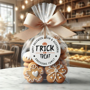 White Stylish Halloween "Trick or treat" Print Ronde Sticker