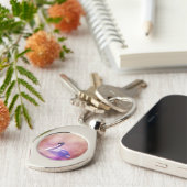 White Swan drijft op een slecht meer Sleutelhanger (Zijkant)