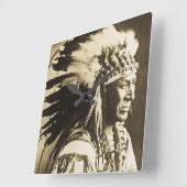 White Swan Sioux Indian Chief  Vierkante Klok (Hoek)