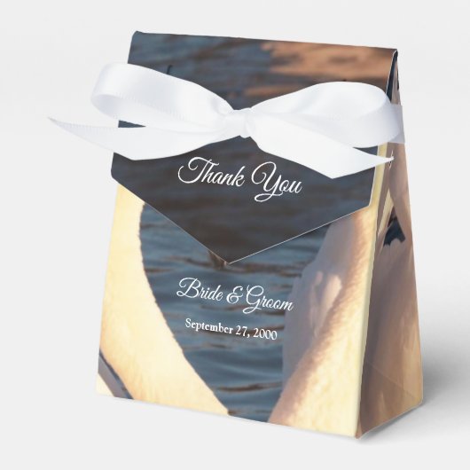 White Swans Wedding Favor Box Bedankdoosjes (Voorkant Zijde)