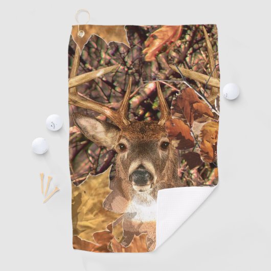 White Tail Deer Head Herfst Energie gecentreerd op Golfhanddoek (Insitu)