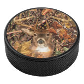 White Tail Deer Head Herfst Energie gecentreerd op Hockey Puck (3/4)