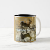 White-Tail Deer Shadow Tweekleurige Koffiemok (Voorkant rechts)