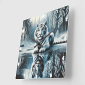 White Tiger Snow Reflection Vierkante Klok (Hoek)