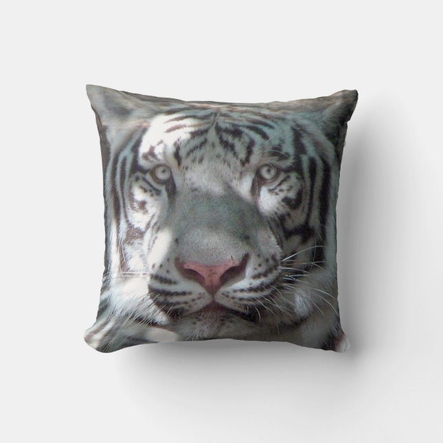 White Tiger Up Close Pillow Kussen (Voorkant)