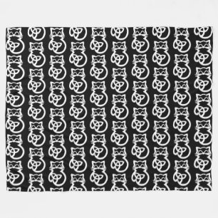 White Trinity Knot Celtic Cat Fleece Blanket Deken