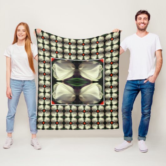 White Tulip Flower Abstract Pattern Fleece Deken (In situ)