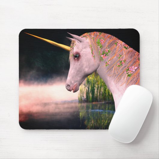 White Unicorn in Mist Fantasy Art Muismat (Met muis)