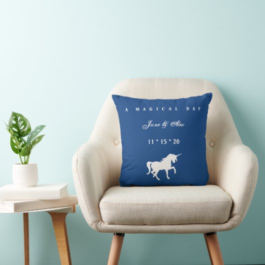 White Unicorn Wedding Pillow Kussen (Stoel)