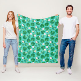 White Water Lily Flowers & Lily Pad Pattern Fleece Deken