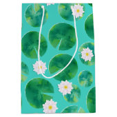 White Water Lily Flowers & Lily Pad Pattern Medium Cadeauzakje (Voorkant)