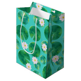 White Water Lily Flowers & Lily Pad Pattern Medium Cadeauzakje