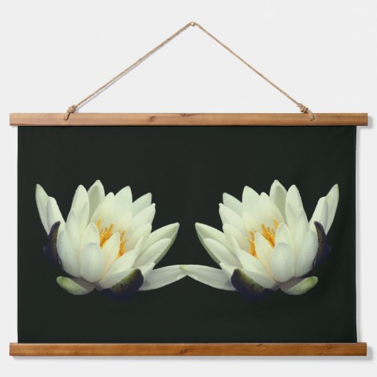 White Water Lily Lotus Flower Twins Hangend Wandkleed (Voorkant)
