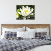 White Waterlily and Bud Floral Canvas Afdruk (Insitu (Slaapkamer))