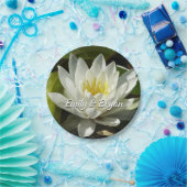 White Waterlily and Bud Floral Papieren Bordje (Feest)