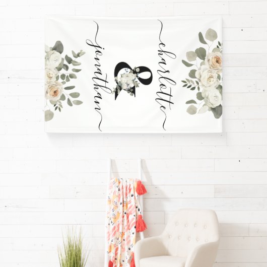 White Wedding Floral Ampersand (&) met namen Spandoek (Insitu)
