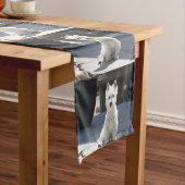 White West Highland Terrier Sitting on Sidewalk Korte Tafelloper (Voorbeeld)