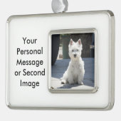 White West Highland Terrier Sitting on Sidewalk Verzilverd Omlijst Ornament (Links)