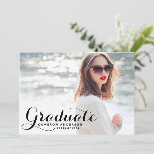 White Whimsicla Script Photo Graduparty Kaart (Staand voorkant)