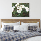White Wildflower Canvas print (Insitu (Slaapkamer))