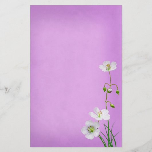 White Wildflower op Paars huwelijk Briefpapier (Voorkant)