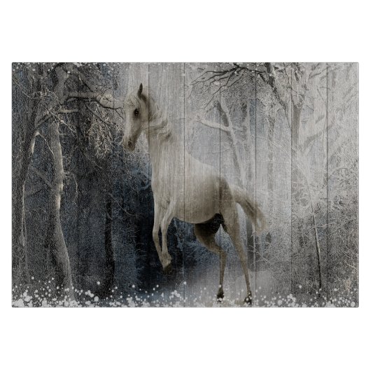 White Winter Horse in Mountain Forest Snijplank (Voorkant)