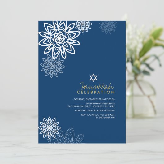 White Winter Snowflakes Hanukkah Celebration Party Kaart (Staand voorkant)