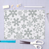WHITE WITH GREEN WINTER SNOWFLAKES TISSUEPAPIER (Craft)