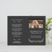 White Wreath Celebration of Life Funeral Programme (Staand voorkant)