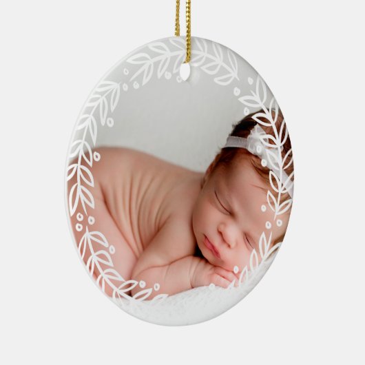 White Wreath | Eerste Kerstmis van Red Baby Keramisch Ornament (Rechts)