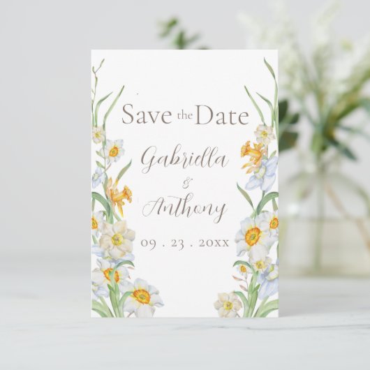 White & Yellow Daffodil Floral Brown Script Save The Date (Staand voorkant)