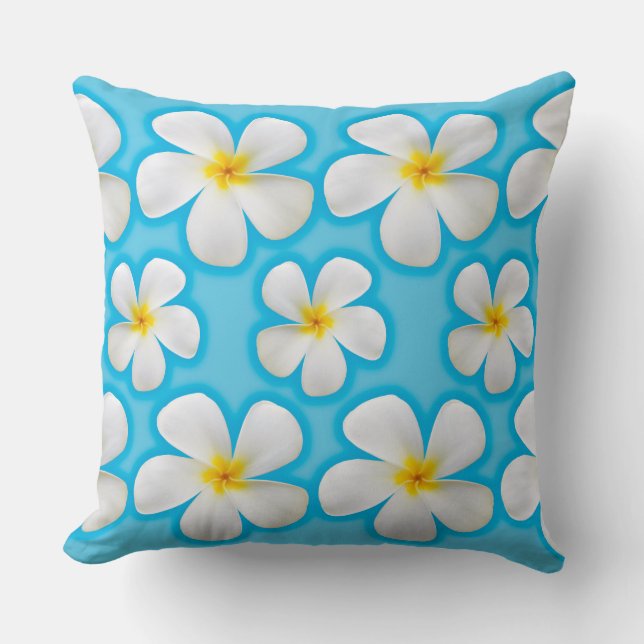 White & Yellow Hawaiian Plumeria Flowers op Blue Kussen (Voorkant)