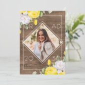 White Yellow Roses Floral Boho Rustic Afstuderen Aankondiging (Staand voorkant)